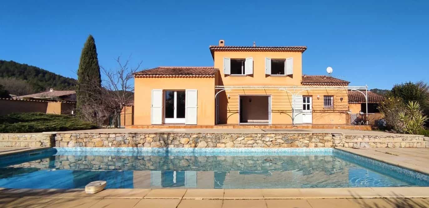 Huis in Montfort-sur-Argens, Provence-Alpes-Côte d'Azur 12500433