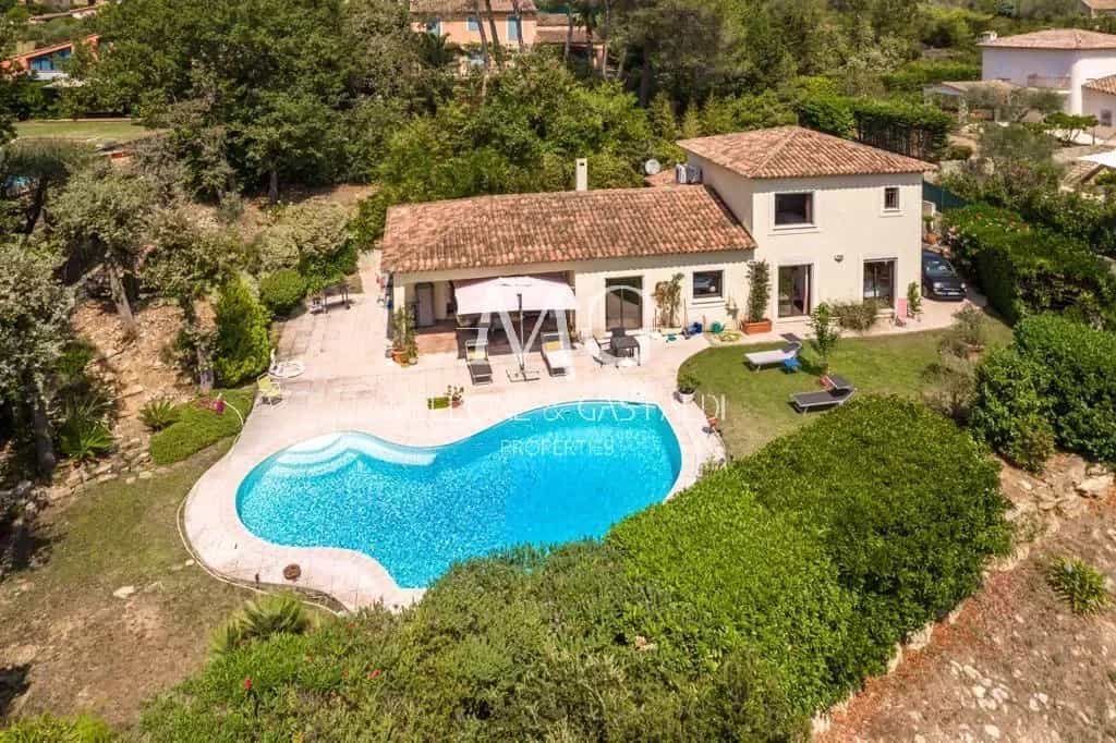 casa no Vallauris, Provença-Alpes-Costa Azul 12500469