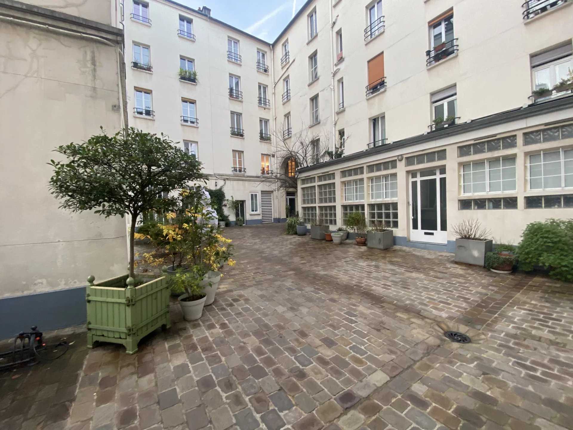 Condominium in Paris 11ème, Paris 12500475