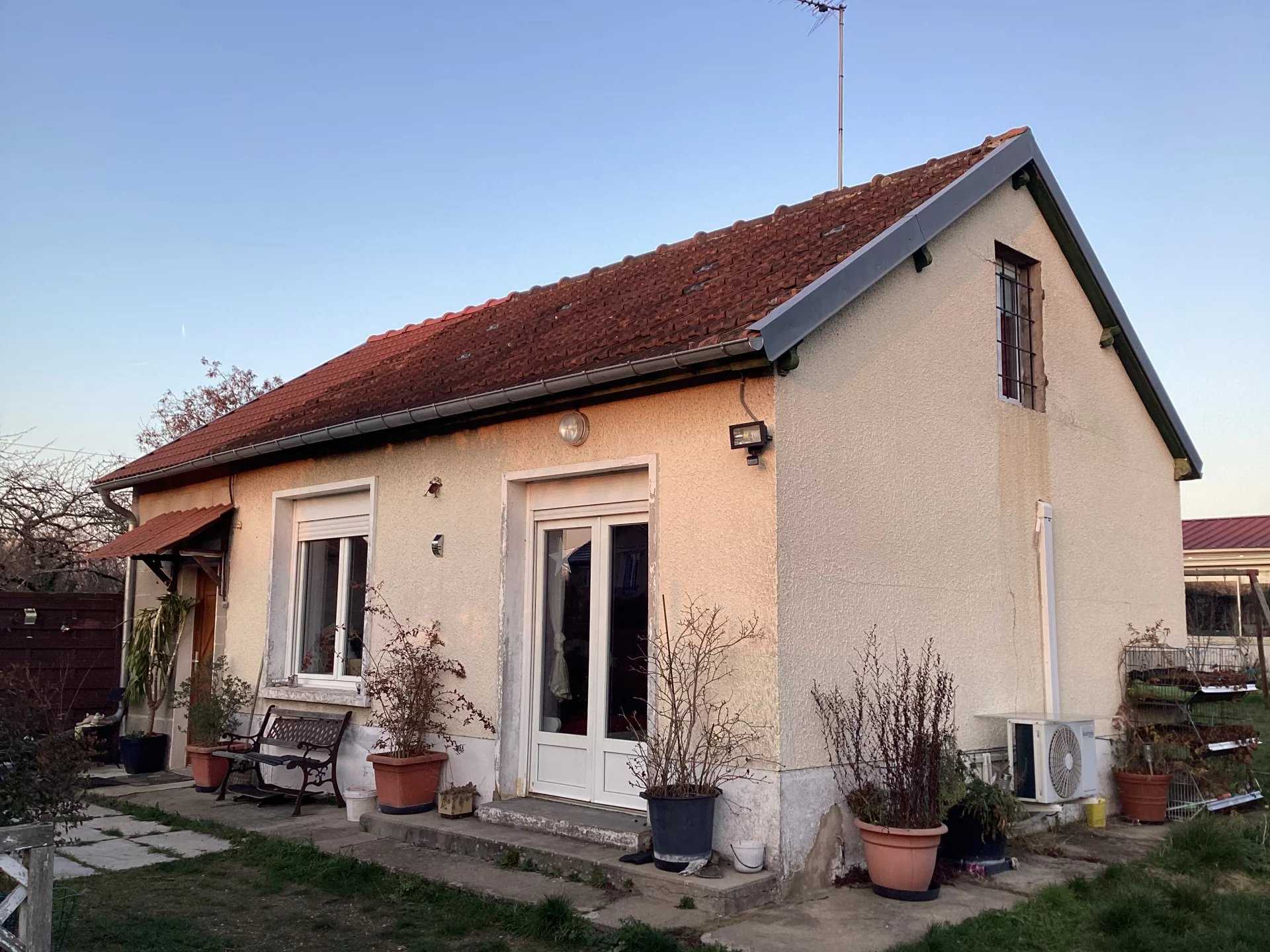 Residential in Amilly, Loiret 12500480