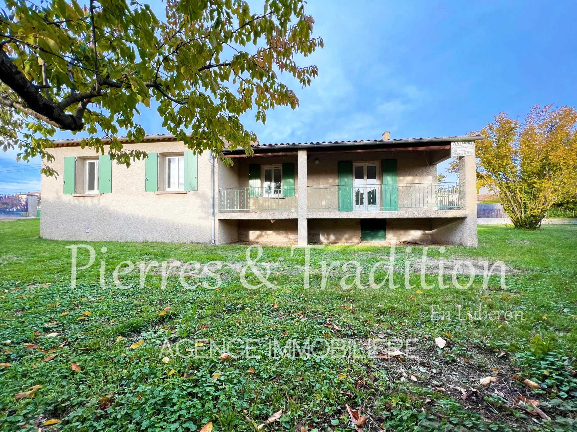 Hus i Reillanne, Provence-Alpes-Cote d'Azur 12501596