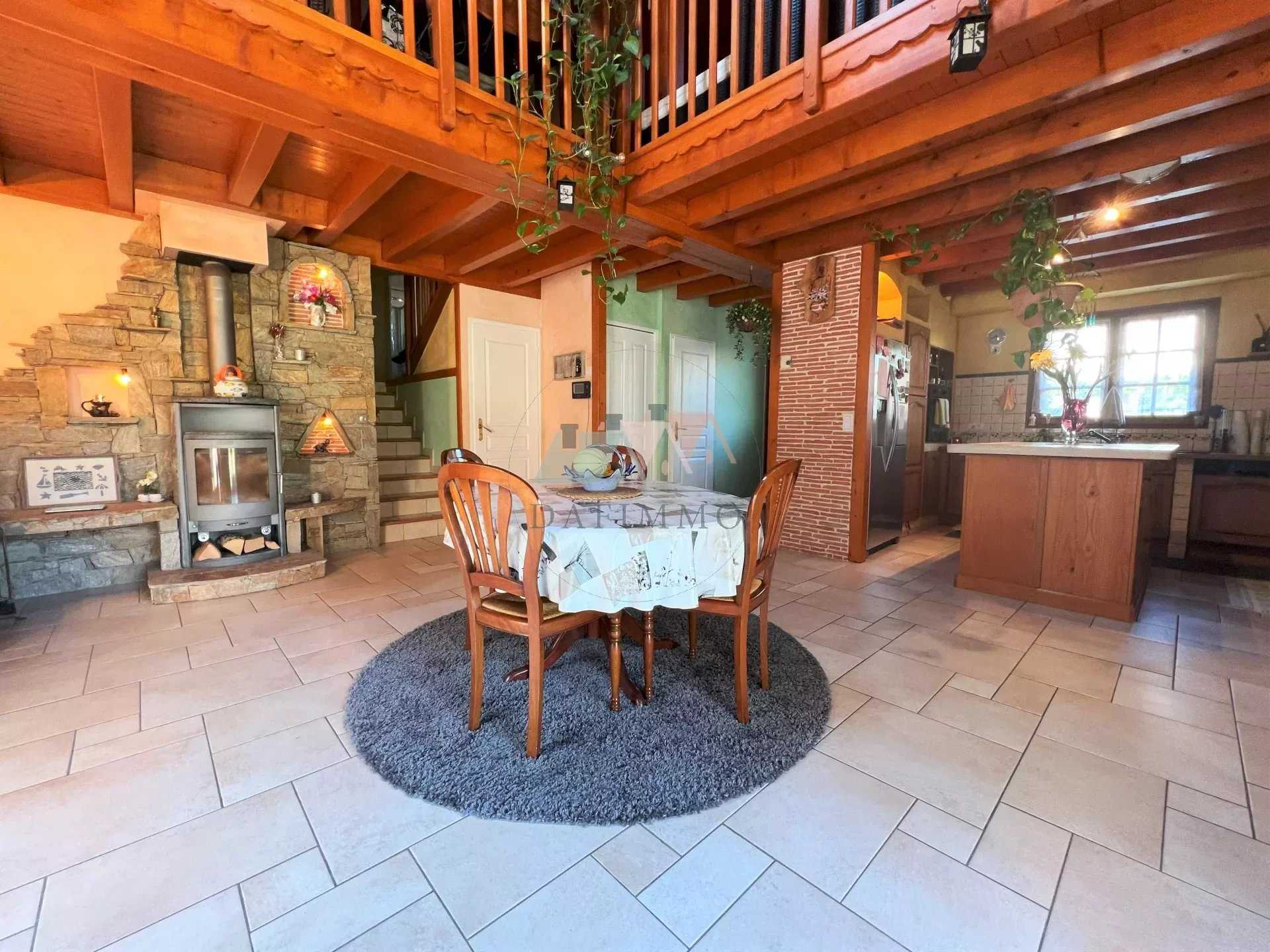 casa no Perrignier, Auvérnia-Ródano-Alpes 12501632