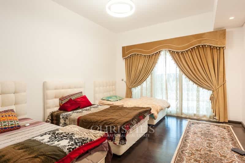 Condominium in Dubai, Dubayy 12503616