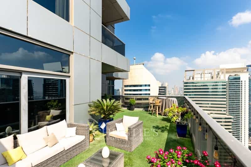 Condominium in Dubai, Dubayy 12504671
