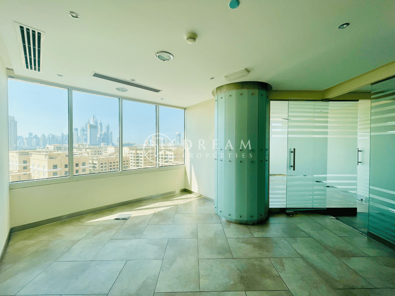 辦公室 在 Dubai, Dubai 12505498
