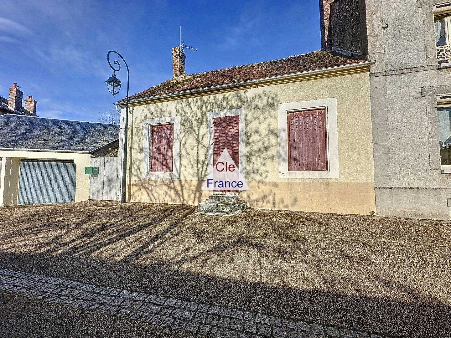 Hus i Bleneau, Bourgogne-Franche-Comte 12506313