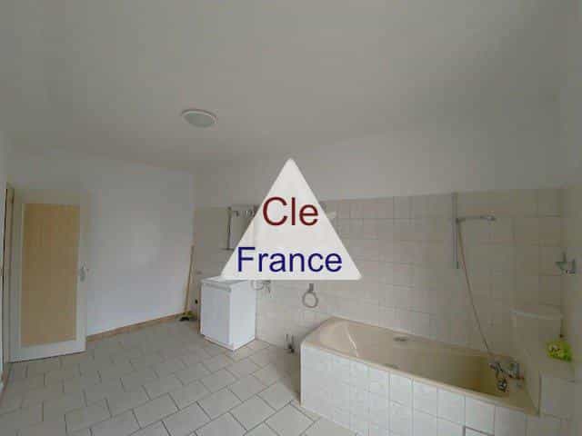 rumah dalam Gien, Centre-Val de Loire 12506315