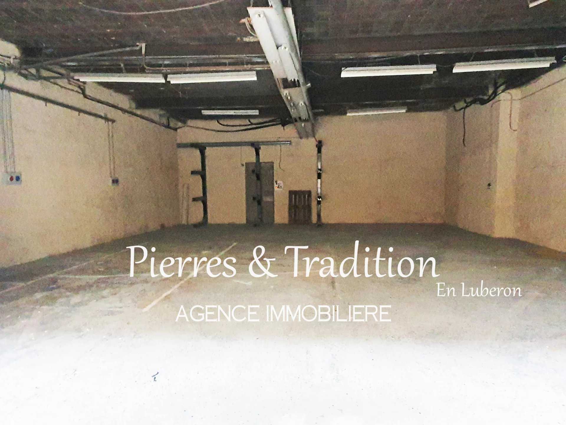 Other in Apt, Provence-Alpes-Cote d'Azur 12508778