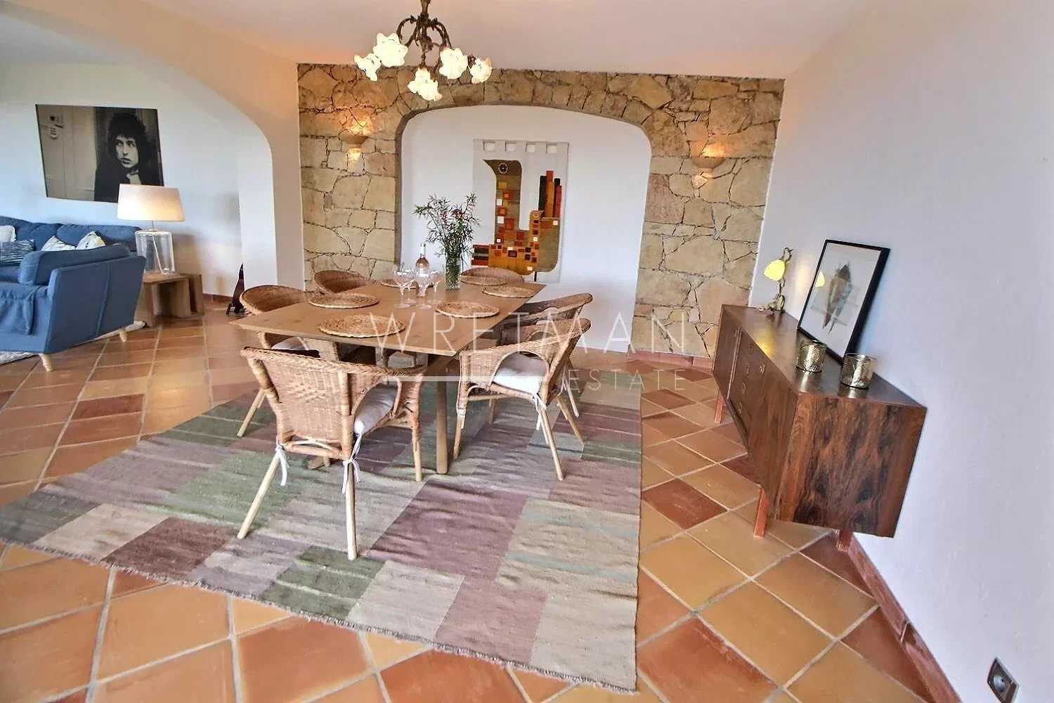 House in Grasse, Alpes-Maritimes 12508786