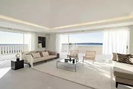 Résidentiel dans Cannes, Alpes-Maritimes 12508831