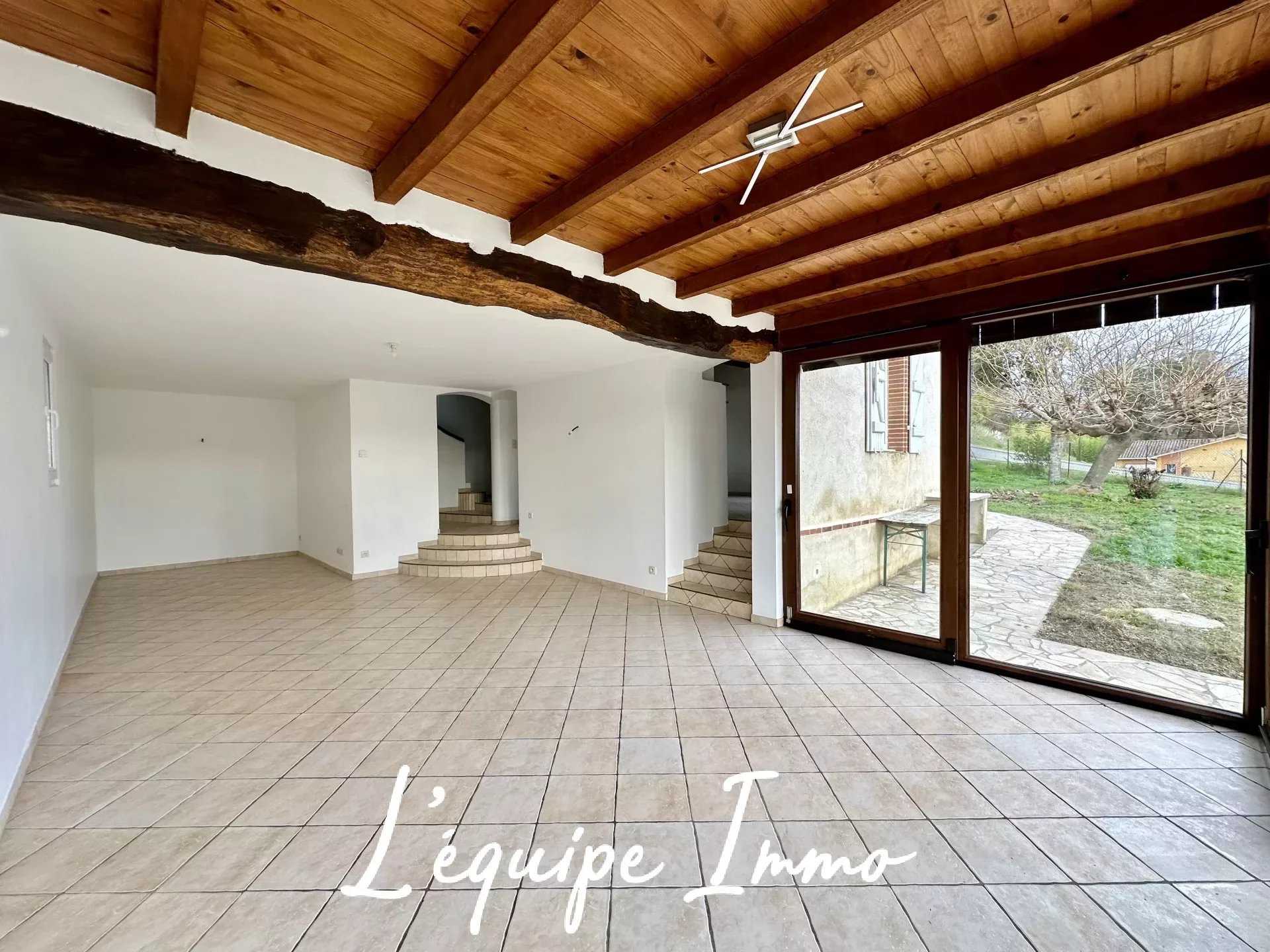 House in Blere, Centre-Val de Loire 12508849