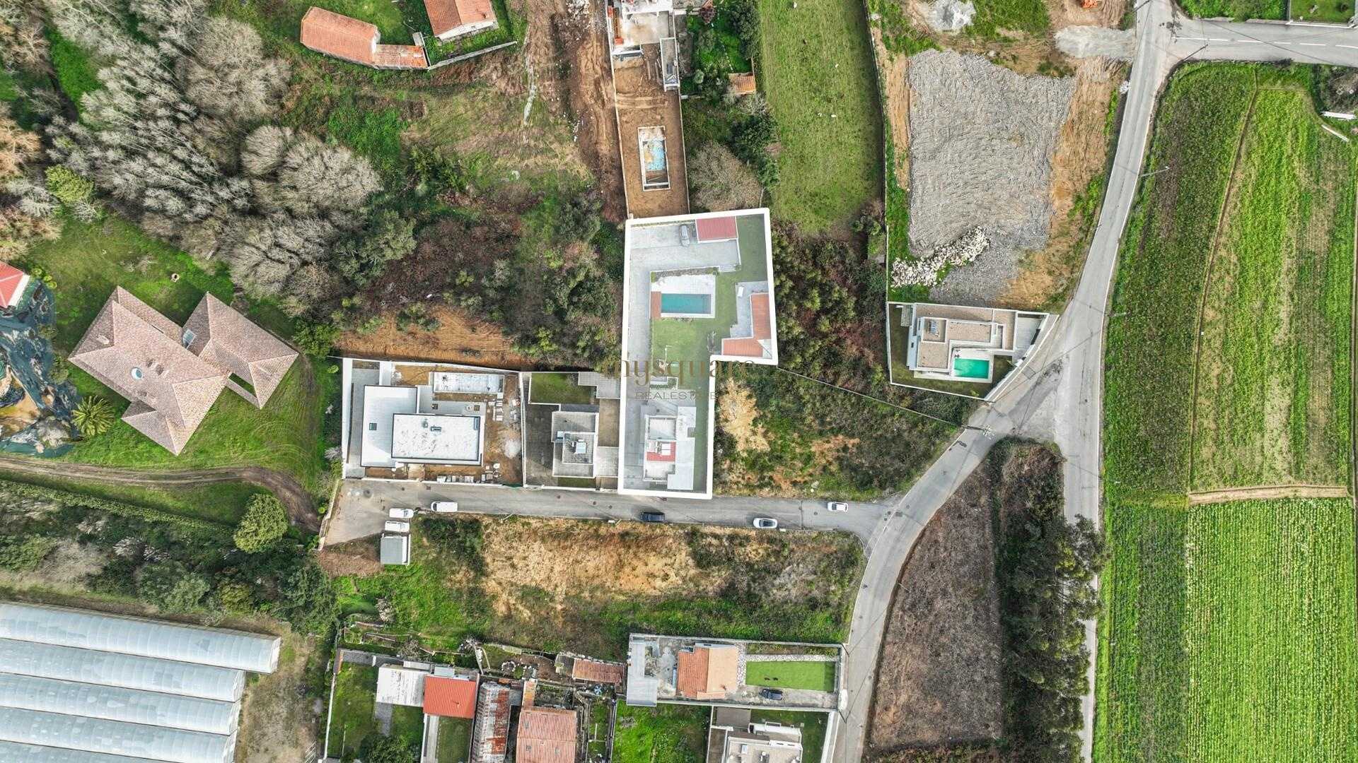 Hus i , Porto District 12509795