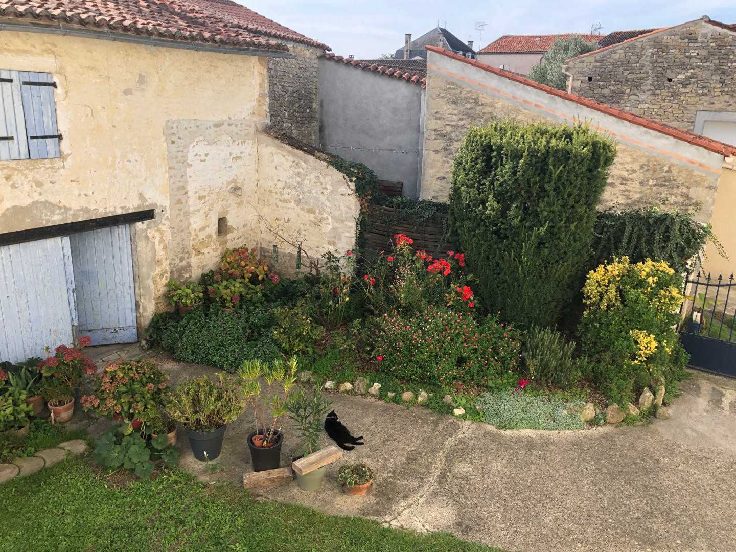 σπίτι σε Loulay, Nouvelle-Aquitaine 12510631