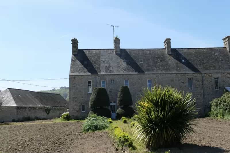 σπίτι σε Quettehou, Normandie 12510644