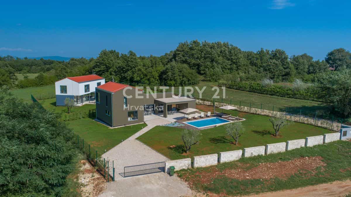Hus i Barban, Istria County 12512494