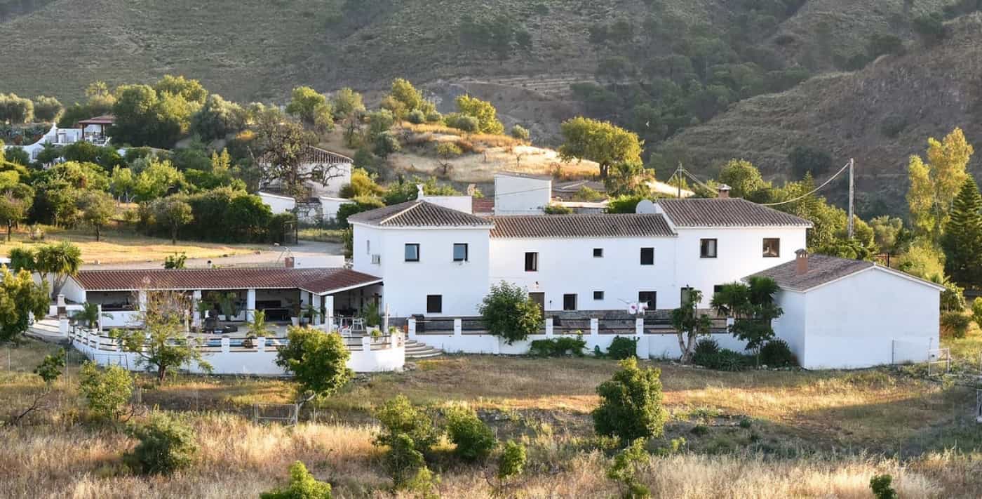 House in Casarabonela, Andalusia 12512922