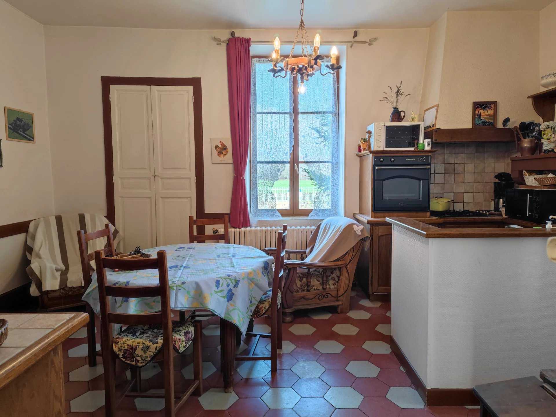 Casa nel Remilly, Bourgogne-Franche-Comte 12513360