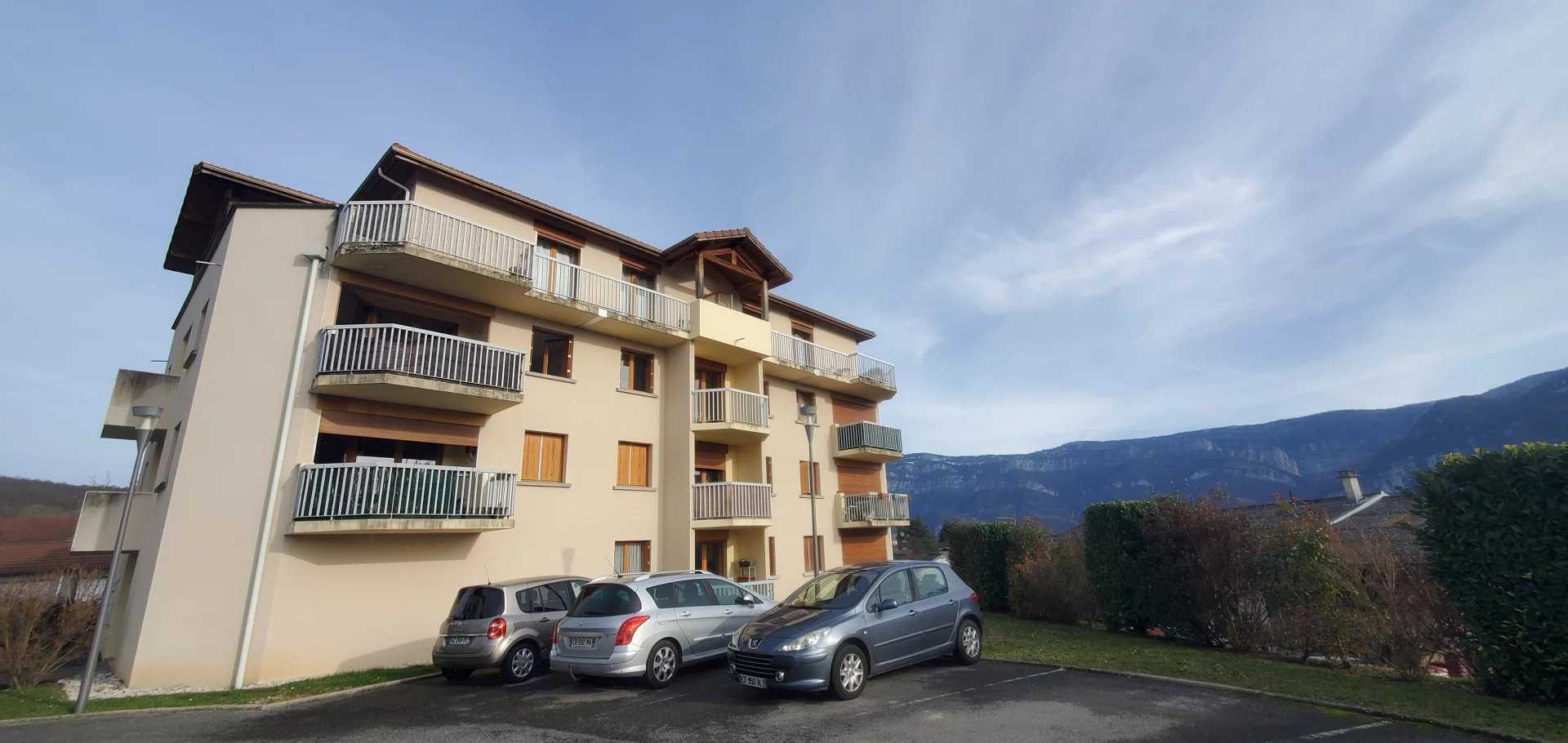 Condominium in Vinay, Auvergne-Rhone-Alpes 12513361
