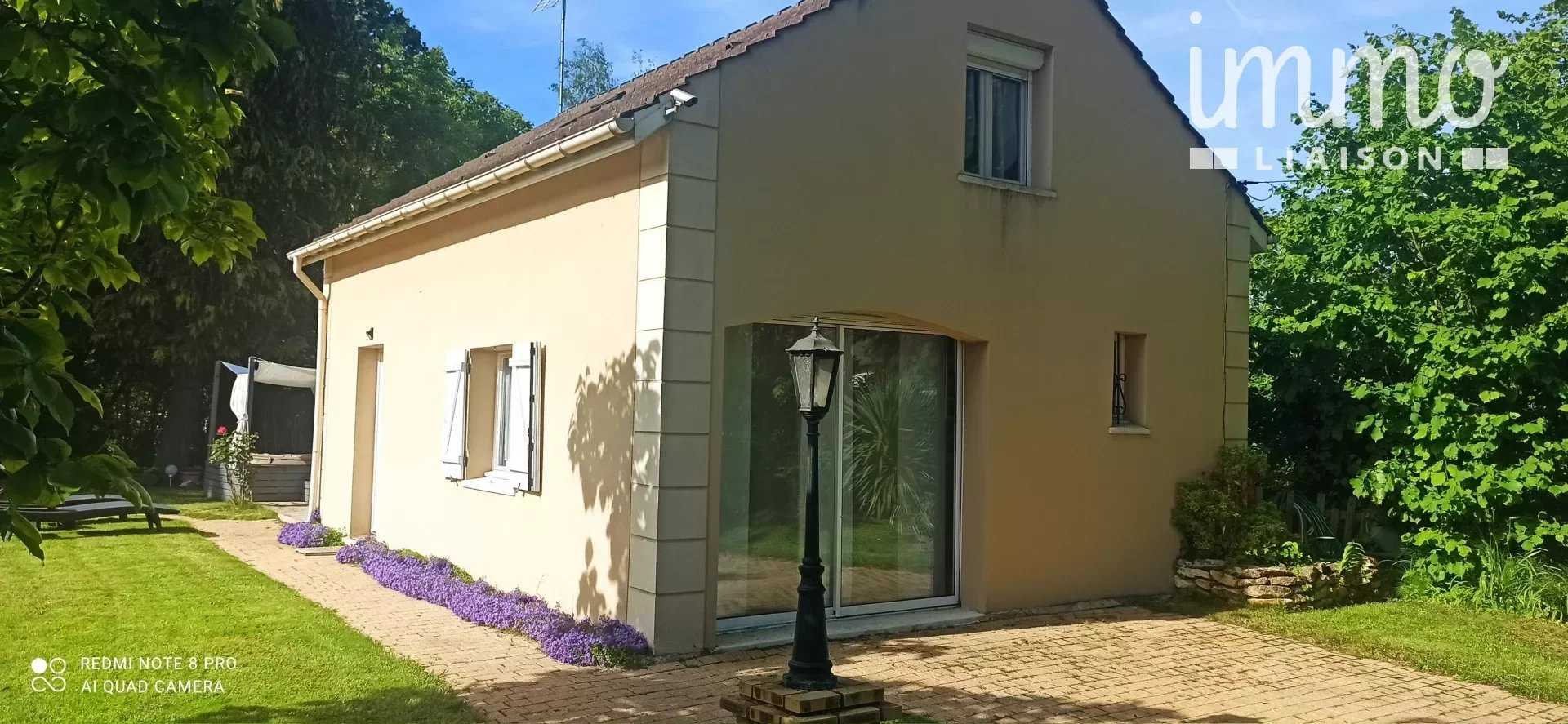 Talo sisään Germigny-l'Eveque, Ile-de-France 12513375