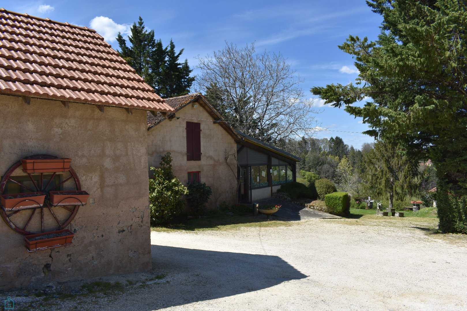 Other in Rouffignac-Saint-Cernin-de-Reilhac, Nouvelle-Aquitaine 12514354