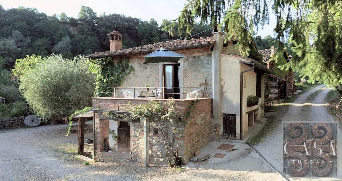 بيت في Loro Ciuffenna, Tuscany 12514559