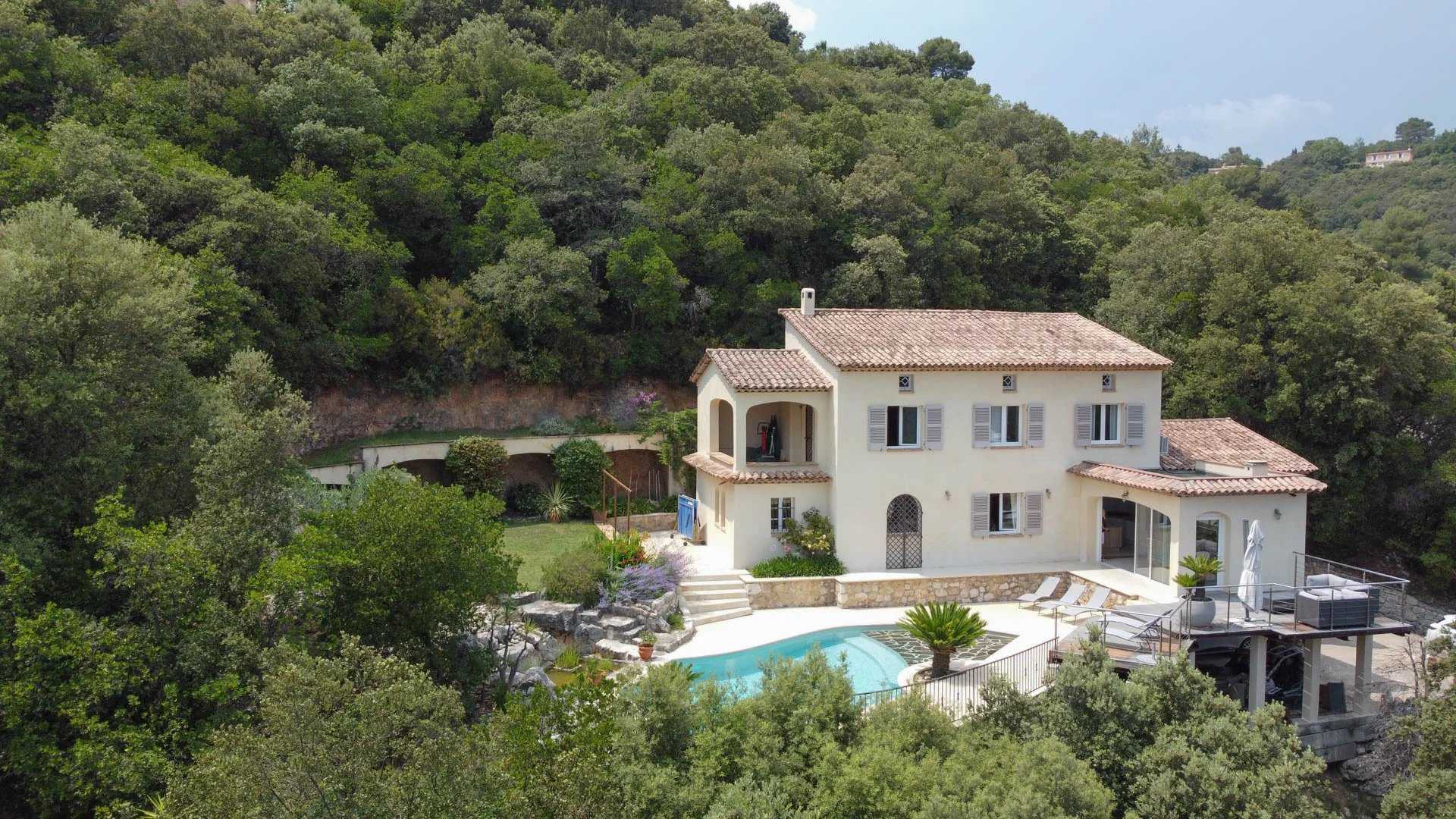 Dom w Montauroux, Provence-Alpes-Côte d'Azur 12514628