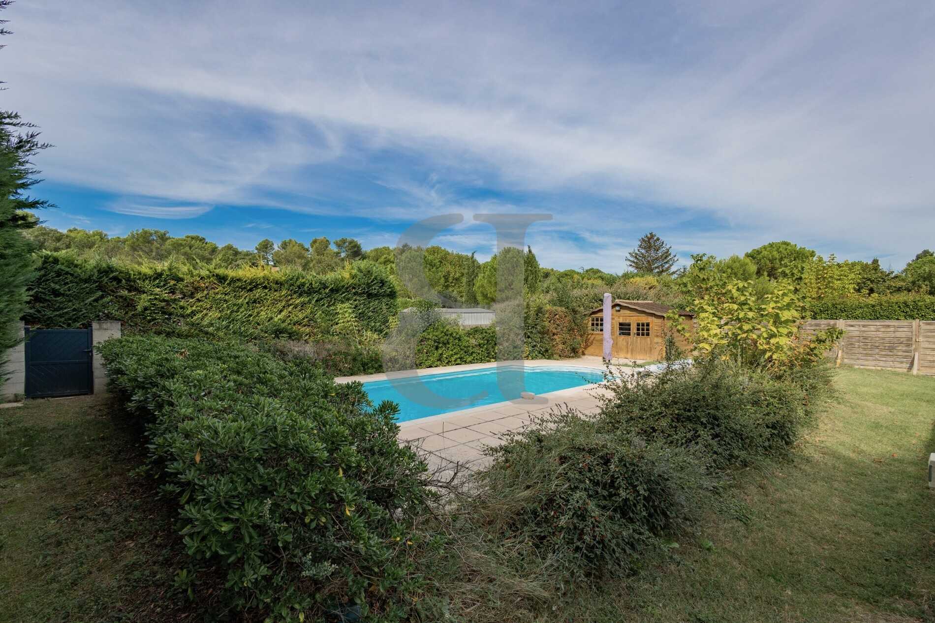 Rumah di Mazan, Provence-Alpes-Cote d'Azur 12514658