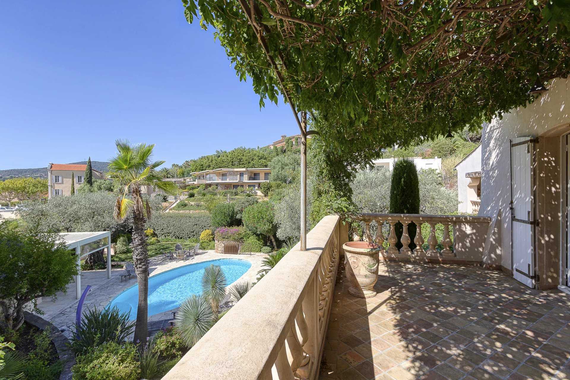 жилой дом в Sainte-Maxime, Provence-Alpes-Côte d'Azur 12514682