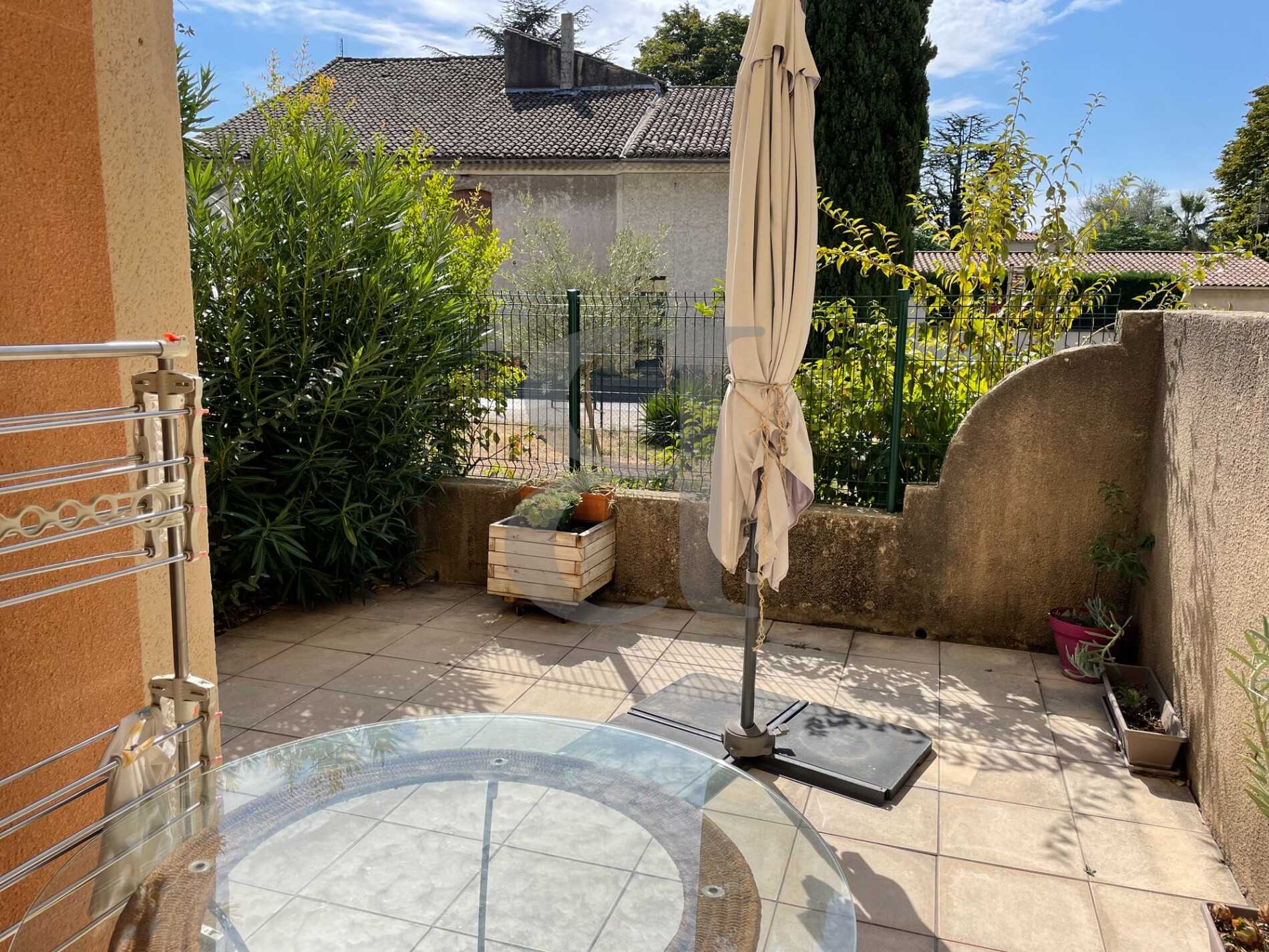 Condominium in Sainte-Cecile-les-Vignes, Provence-Alpes-Cote d'Azur 12514774