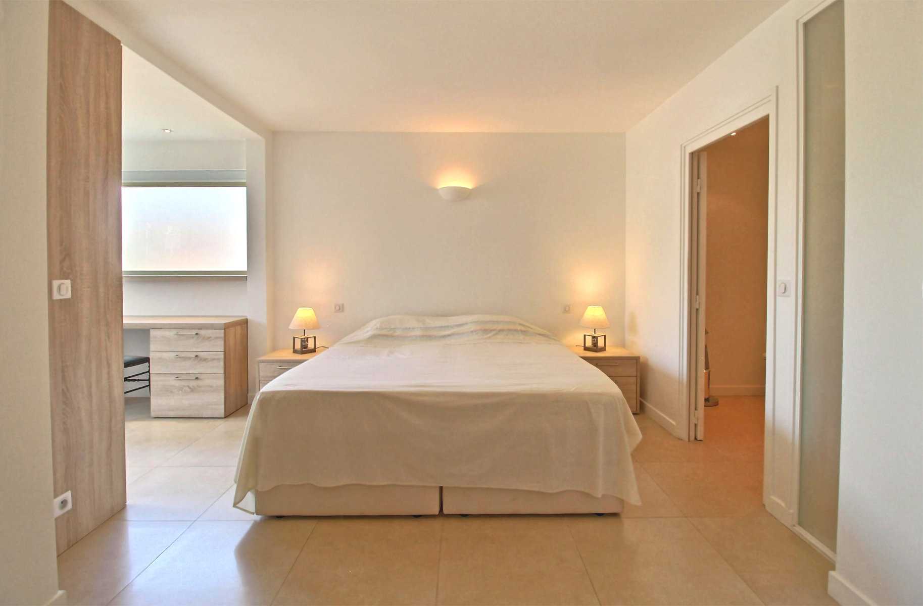 公寓 在 Cannes, Provence-Alpes-Côte d'Azur 12515098