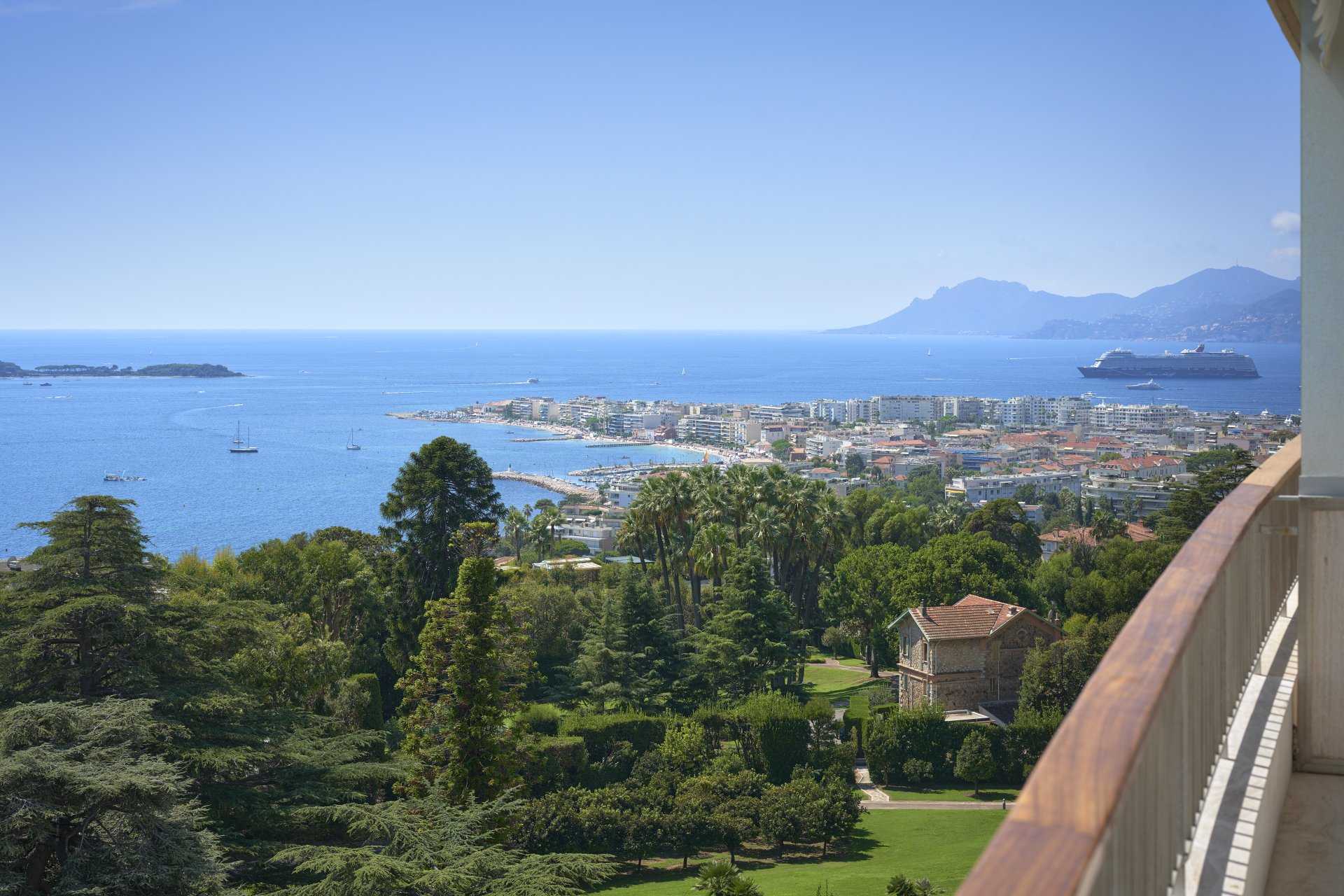 Ejerlejlighed i Cannes, Provence-Alpes-Cote d'Azur 12515124
