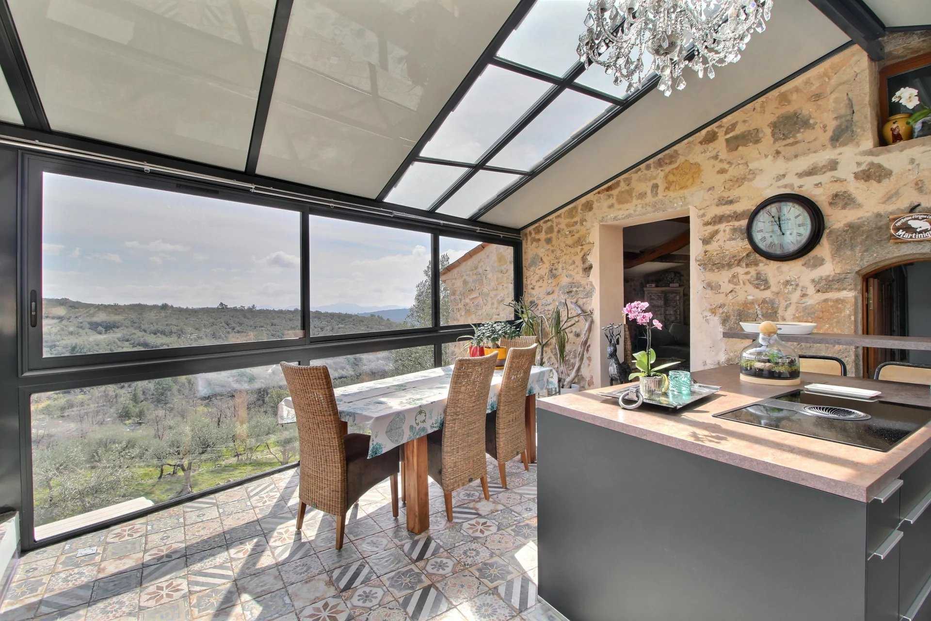 House in Mons, Provence-Alpes-Cote d'Azur 12515241