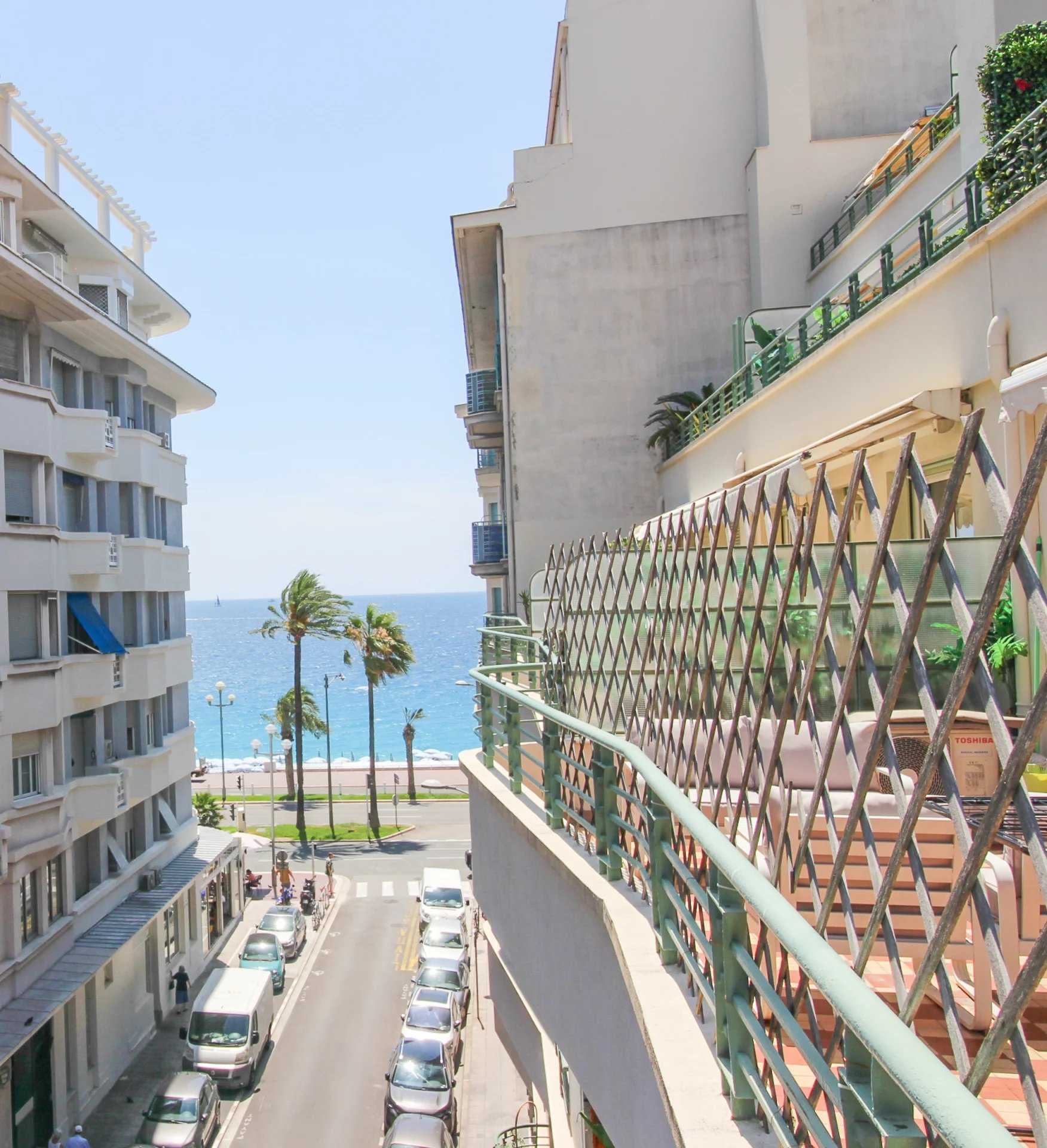 Condominium in Nice, Provence-Alpes-Côte d'Azur 12515295