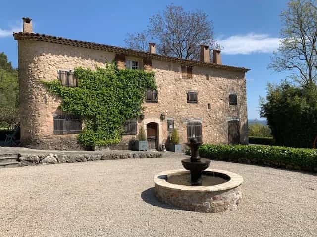 Dom w Seillans, Provence-Alpes-Cote d'Azur 12515314