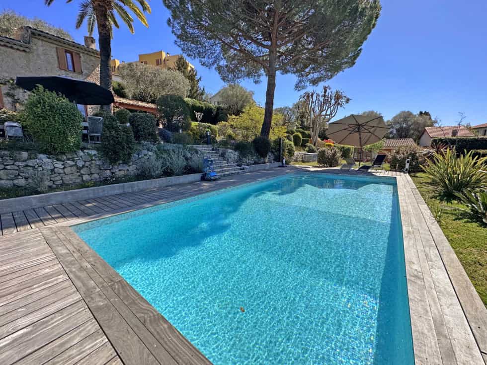 House in Vence, Provence-Alpes-Cote d'Azur 12515682