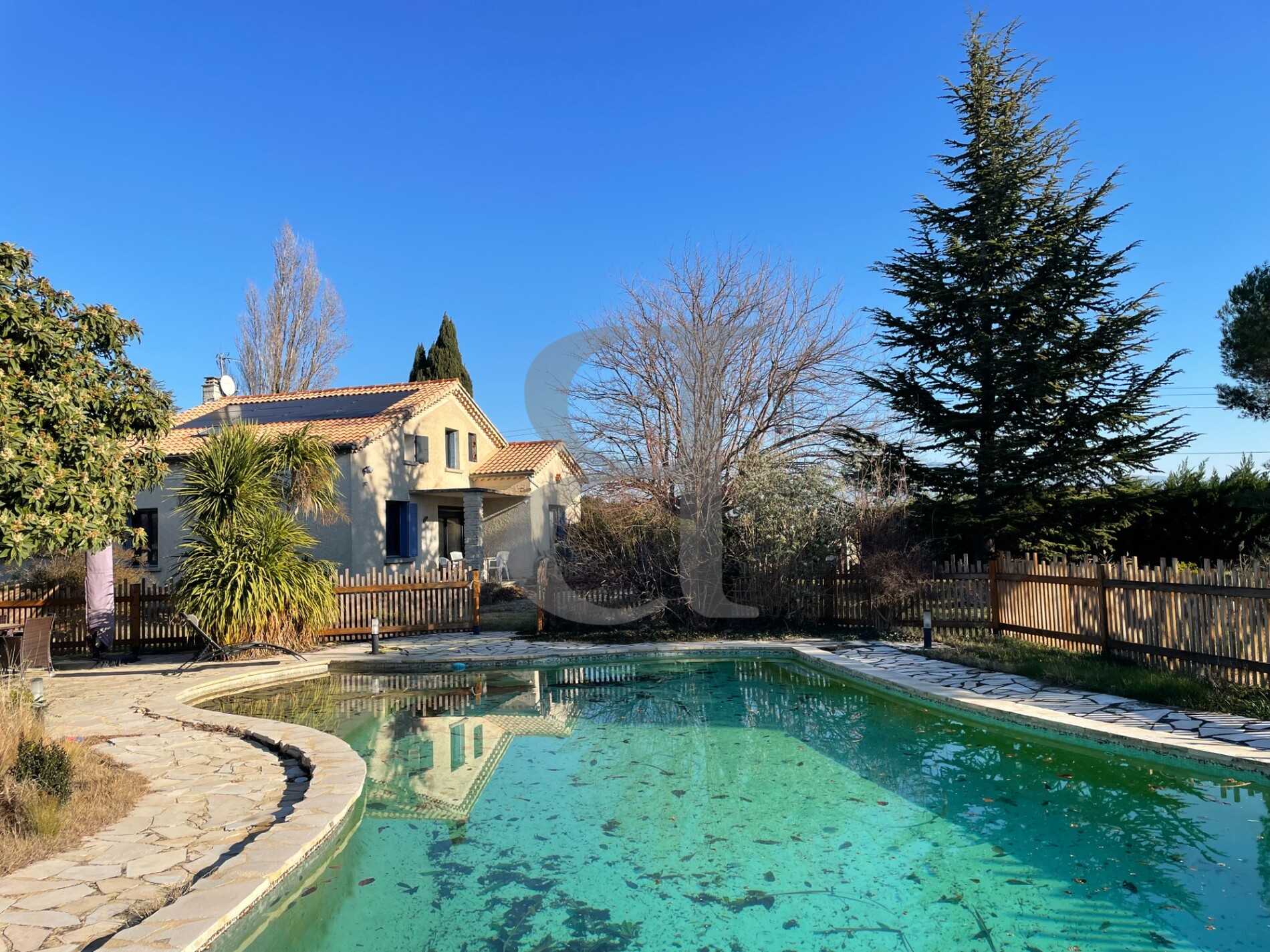 Hus i Pernes-les-Fontaines, Provence-Alpes-Cote d'Azur 12515749