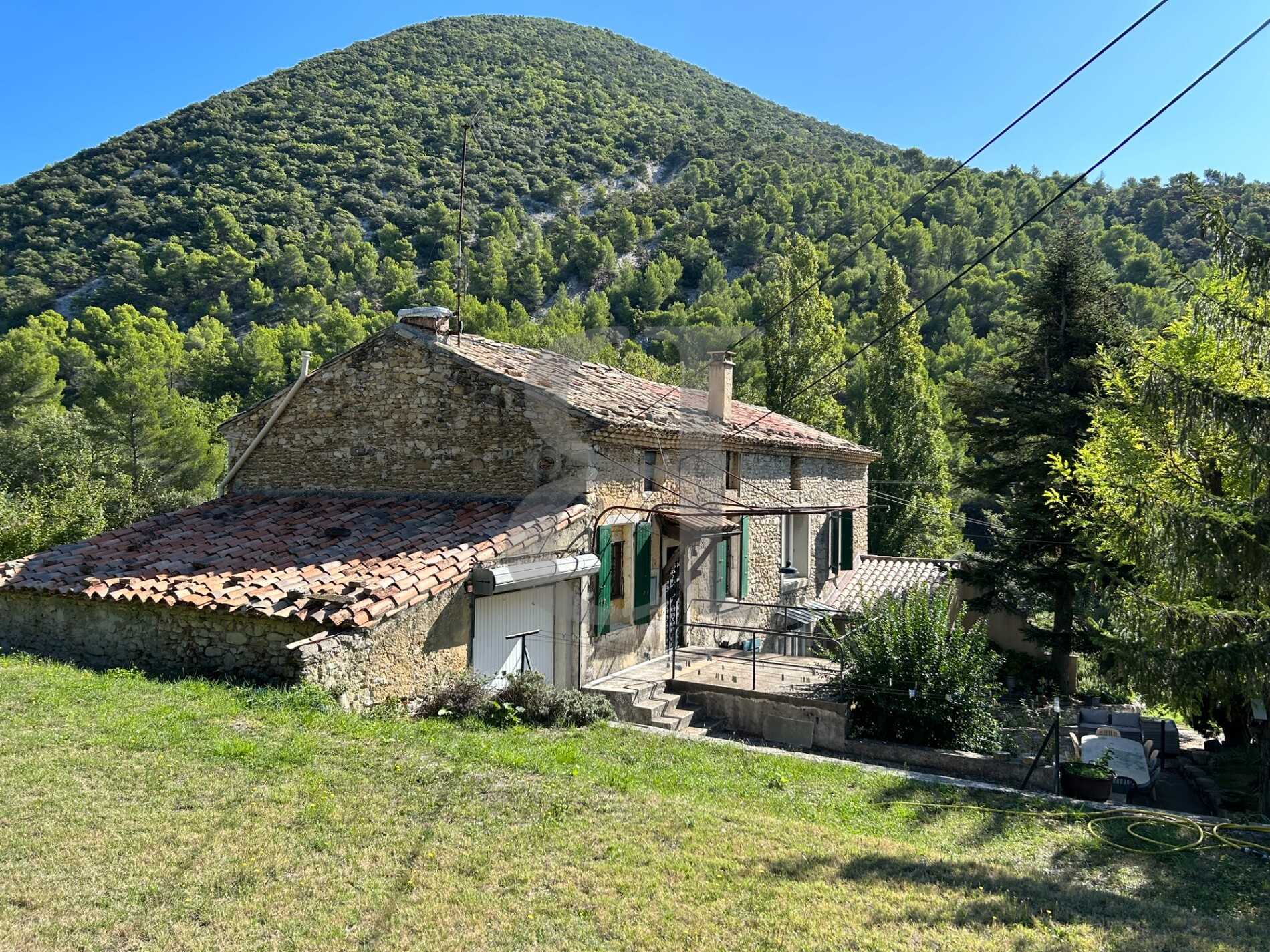 Hus i Nyons, Auvergne-Rhône-Alpes 12515808