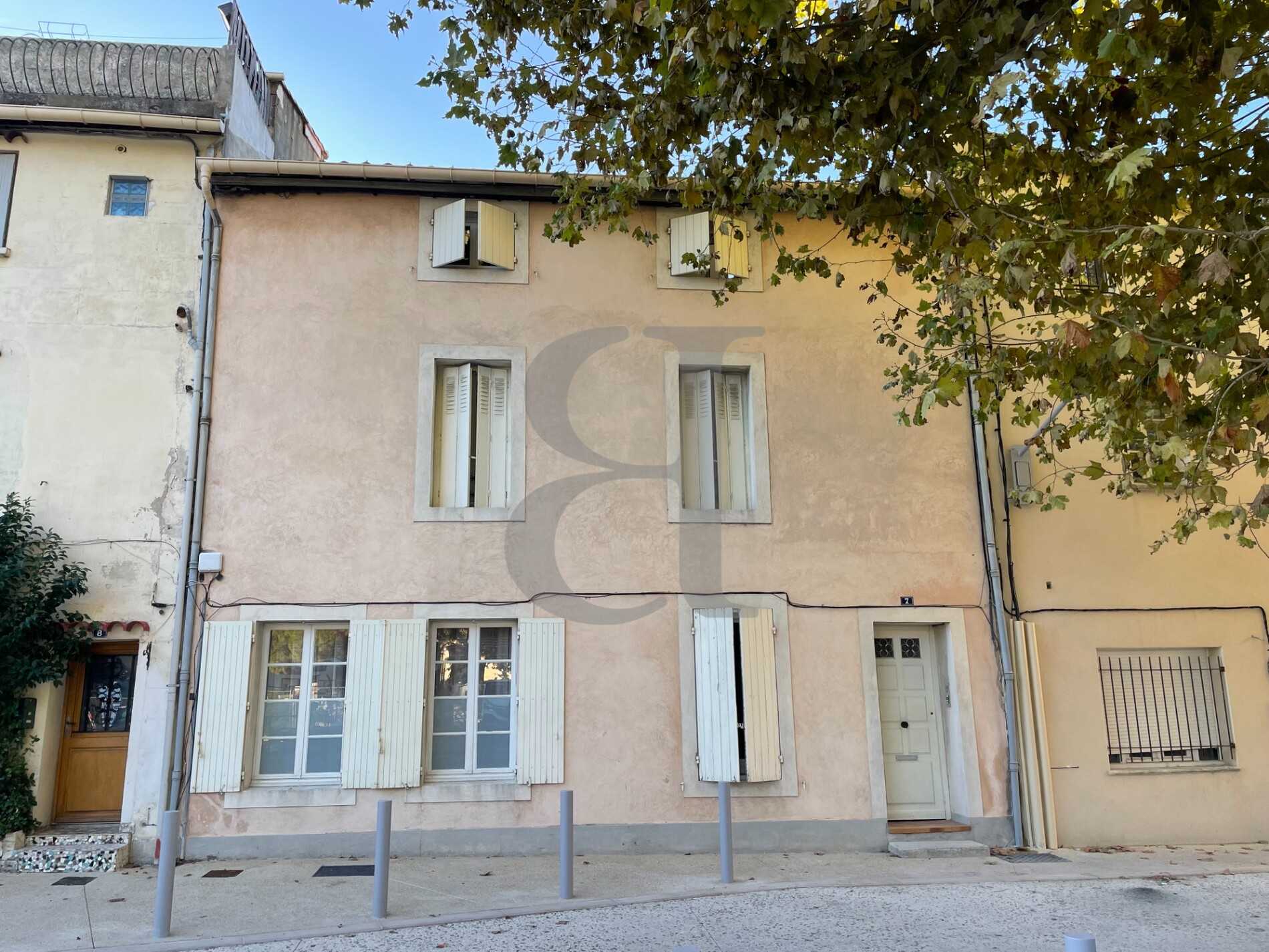 Hus i Tarascon, Provence-Alpes-Cote d'Azur 12515821