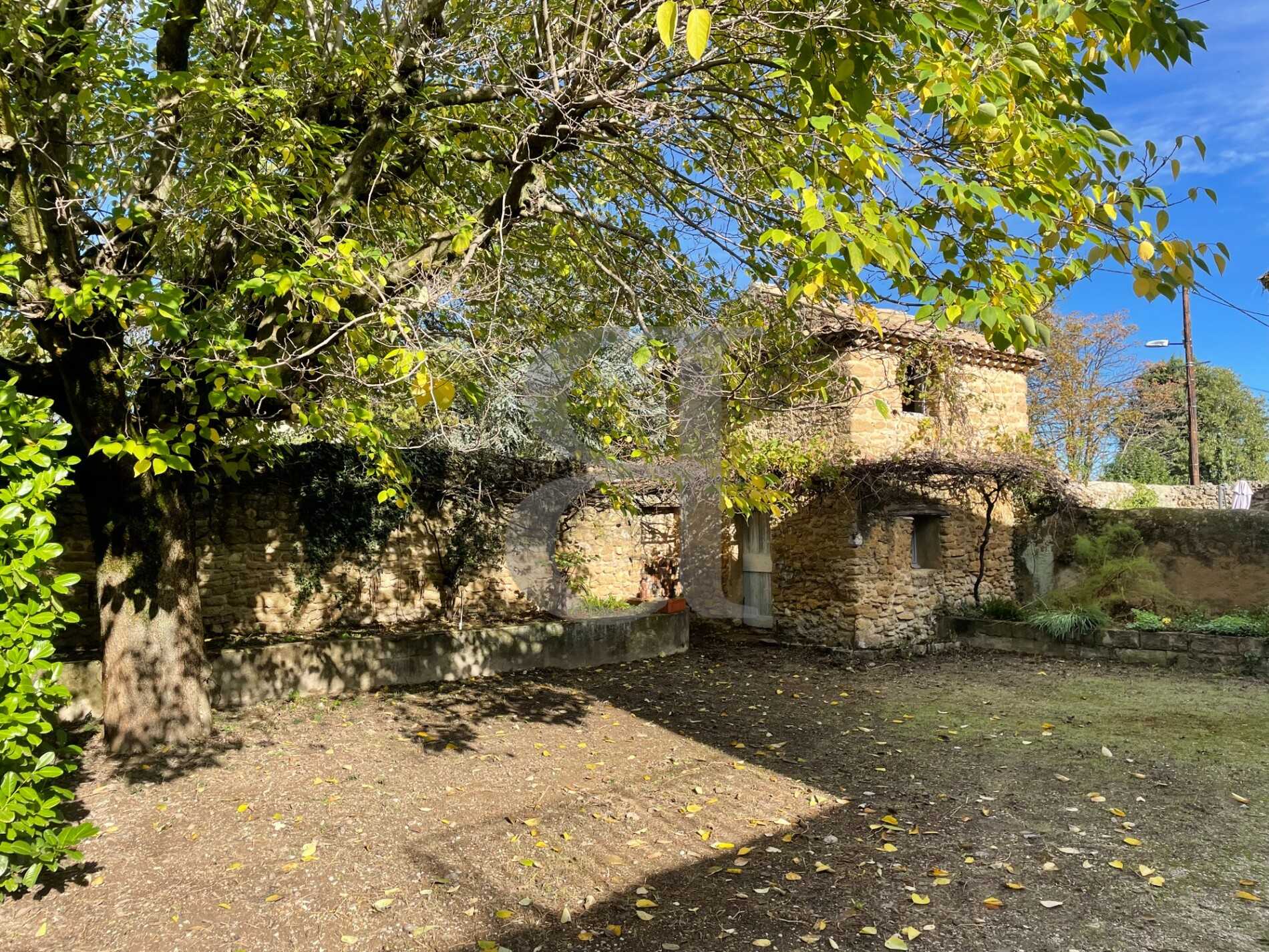Hus i Sainte-Cecile-les-Vignes, Provence-Alpes-Cote d'Azur 12515824