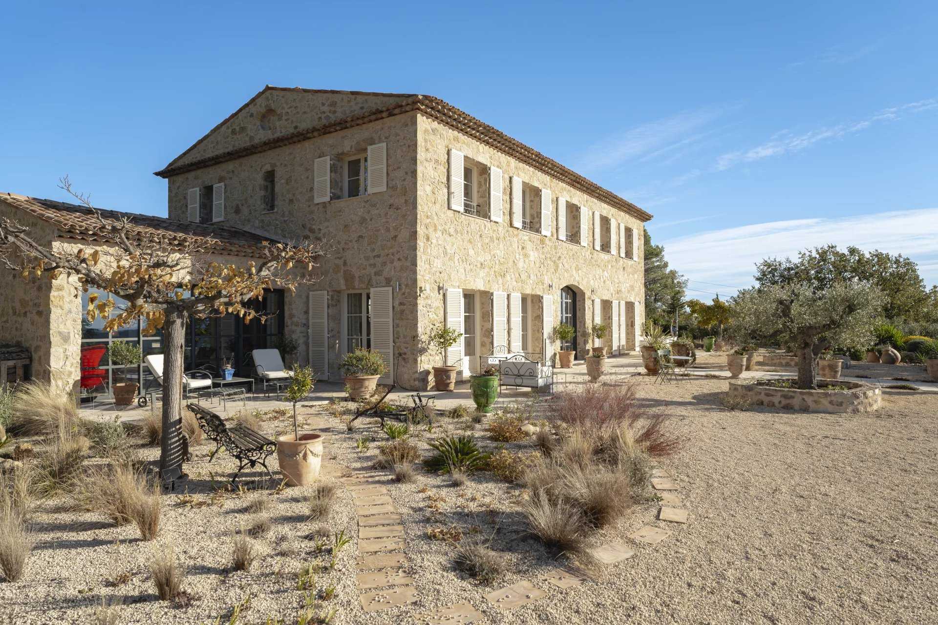 Huis in Tourrettes, Provence-Alpes-Côte d'Azur 12515865