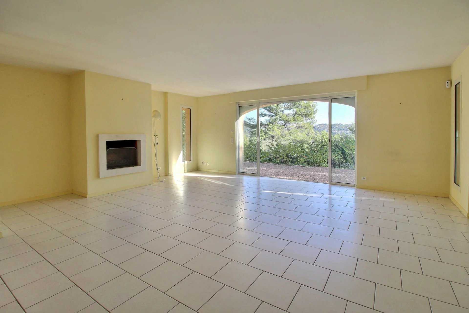 House in Fayence, Provence-Alpes-Cote d'Azur 12515888