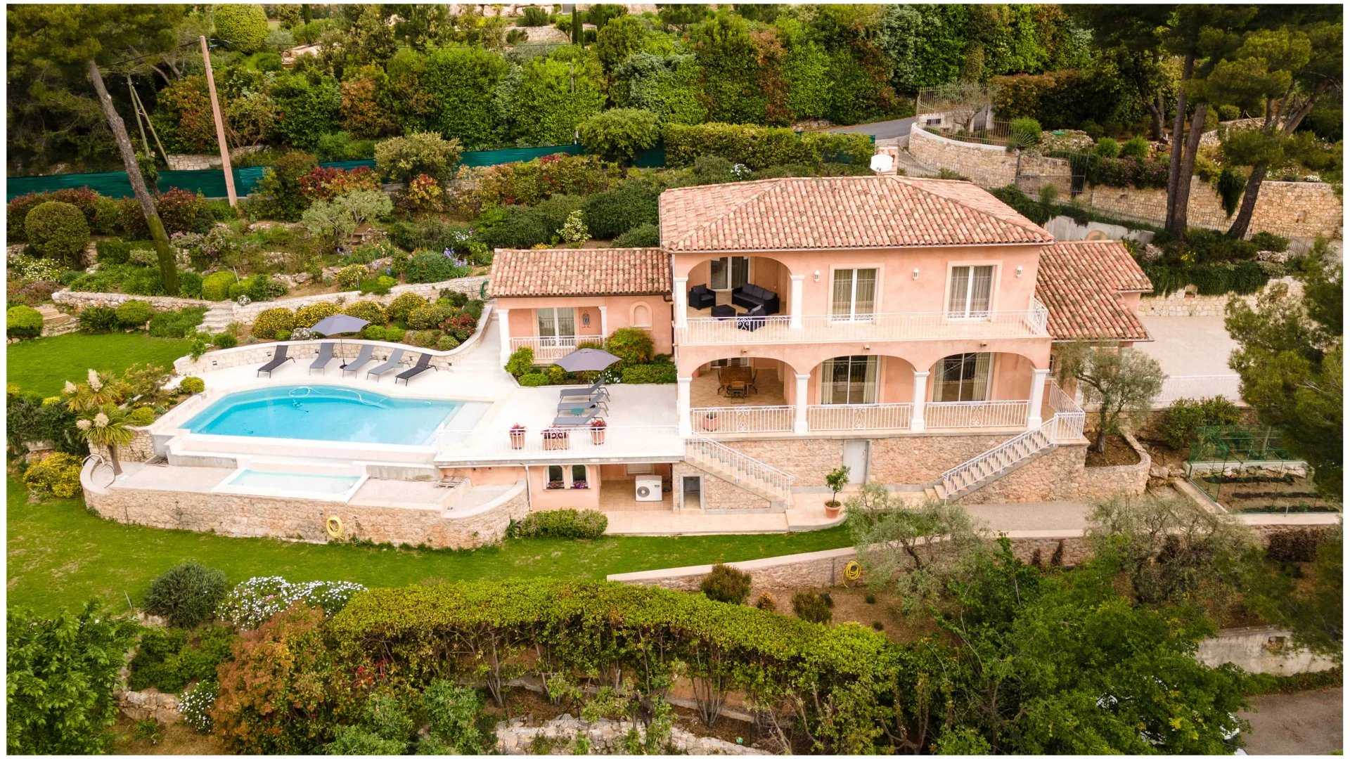 жилой дом в Tourrettes-sur-Loup, Provence-Alpes-Côte d'Azur 12515895