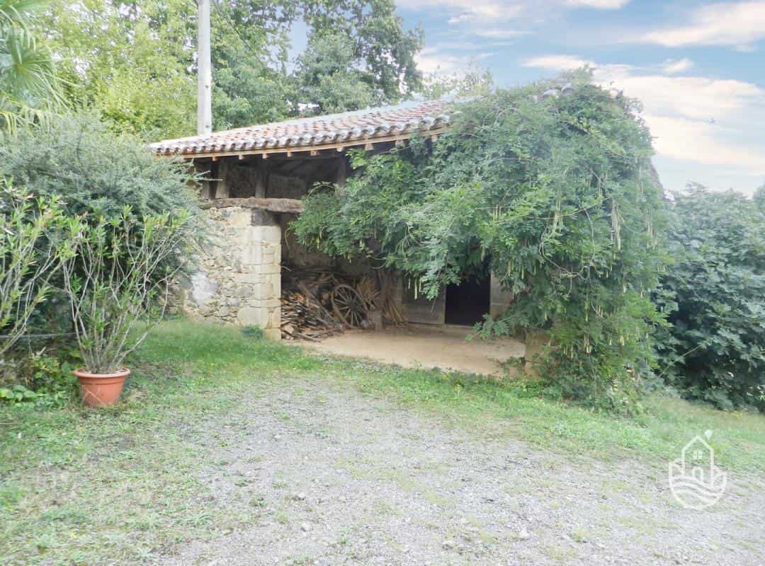 بيت في Figeac, Occitanie 12515917
