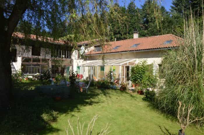 Perindustrian dalam Monléon-Magnoac, Occitanie 12515941