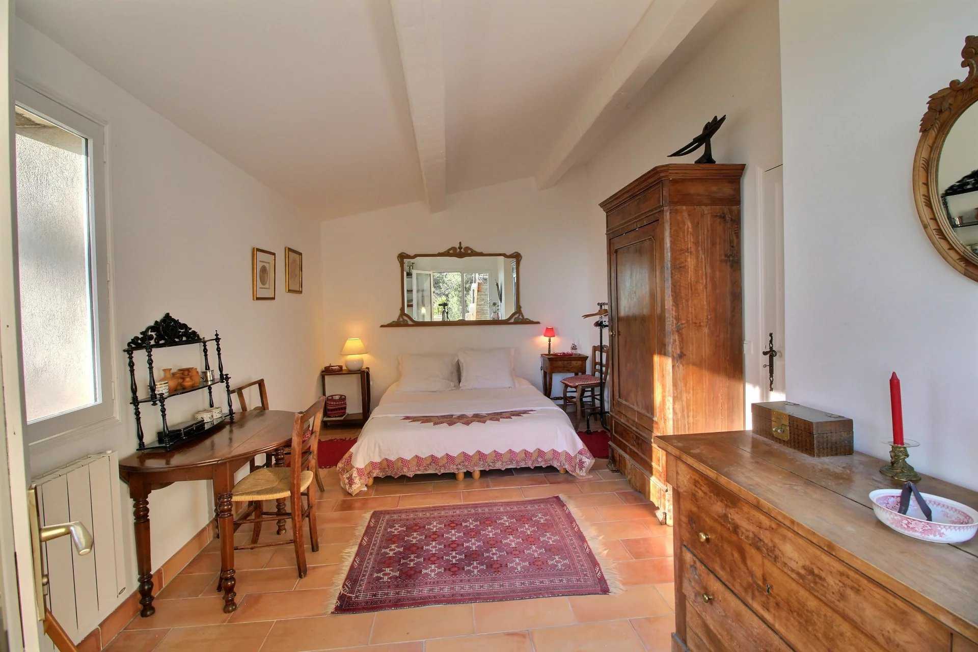 жилой дом в Castellar, Provence-Alpes-Côte d'Azur 12515951