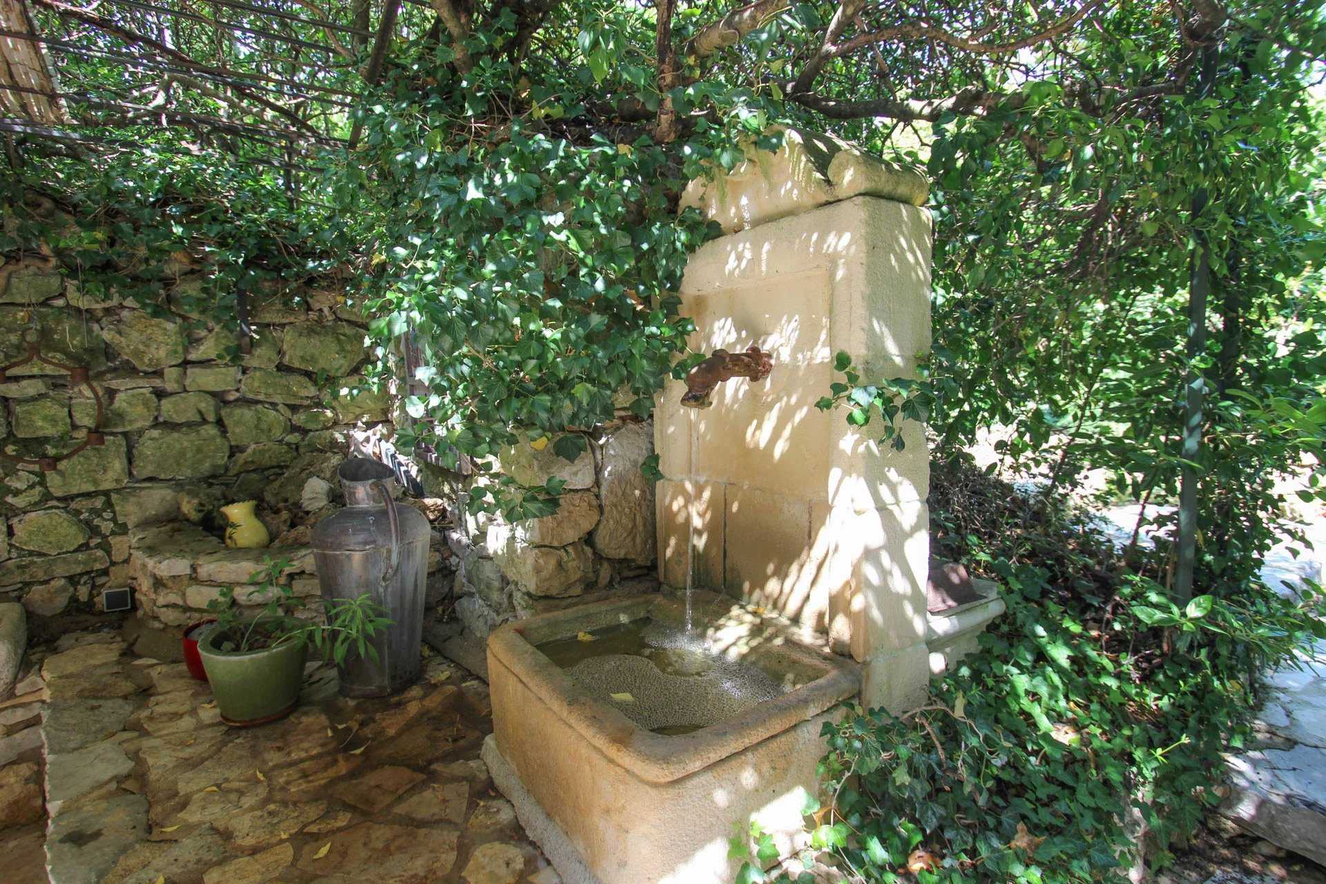 Casa nel Tourrettes, Provence-Alpes-Côte d'Azur 12516013