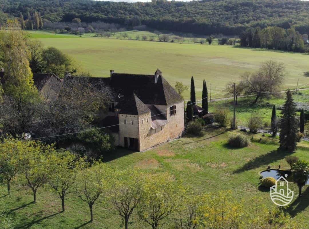 Rumah di Montignac, Nouvelle-Aquitaine 12516042