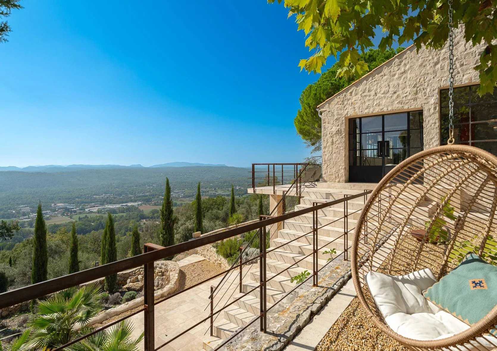 σπίτι σε Montauroux, Provence-Alpes-Cote d'Azur 12516182
