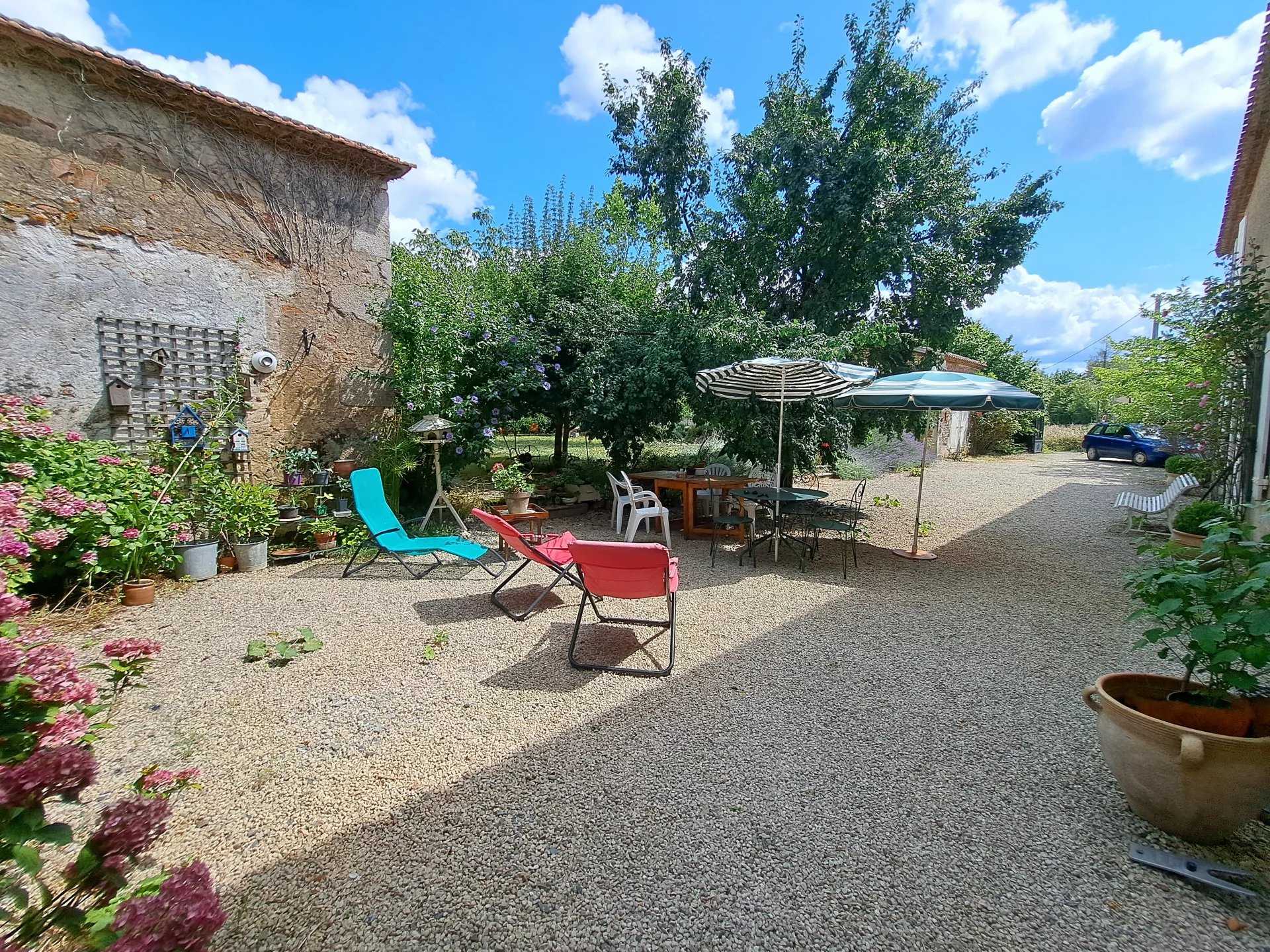 House in Millac, Nouvelle-Aquitaine 12516241