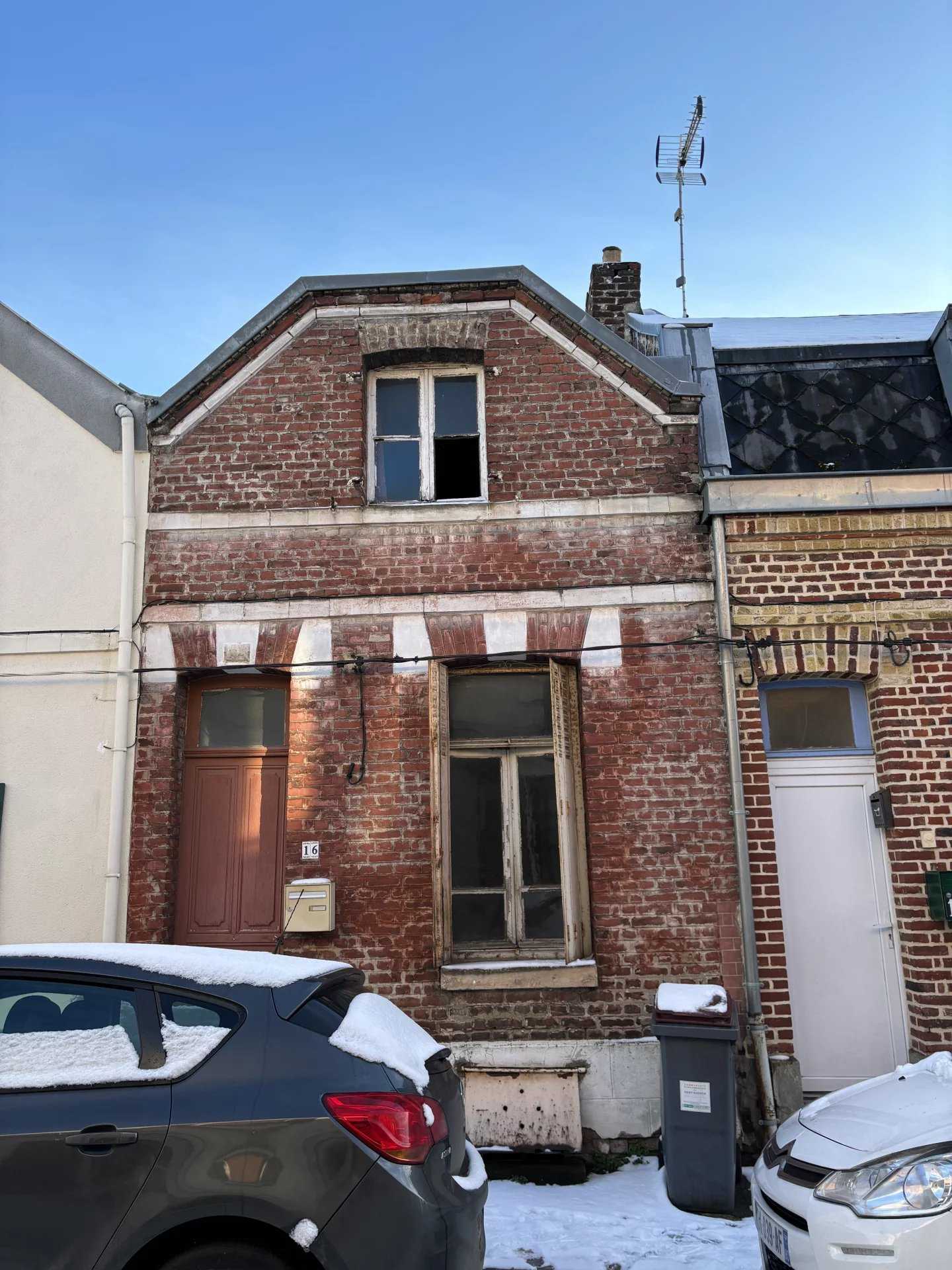 Multiple Houses in Saint-Quentin, Hauts-de-France 12518249